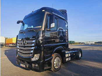Tractor MERCEDES-BENZ Actros 1843