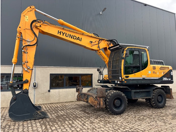 Escavadeira de rodas HYUNDAI