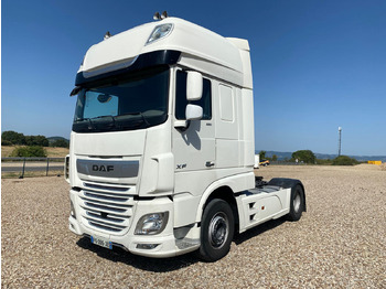 Tractor DAF XF 530