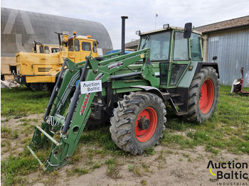 Trator FENDT Farmer 300