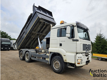 Camião basculante MAN TGA 26.480