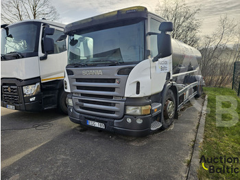 Caminhão tanque SCANIA P 230