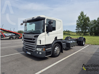 Camião chassi SCANIA P 450
