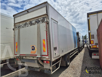 Camião furgão Volvo FL240: foto 3
