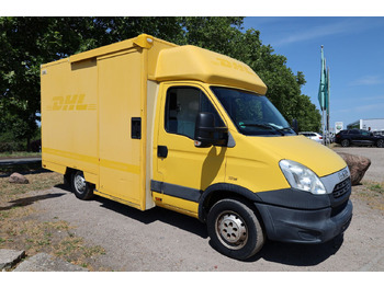 Carrinha de contentor IVECO Daily