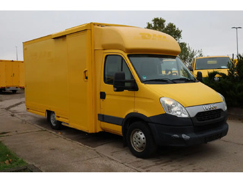 Carrinha de contentor IVECO Daily