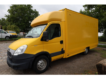 Carrinha de contentor IVECO Daily