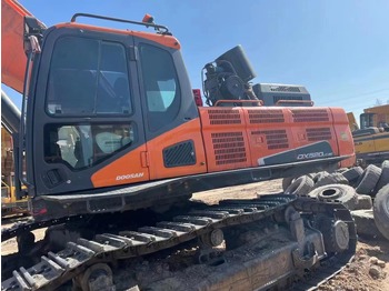 Escavadora de rastos DOOSAN