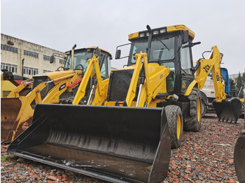 Retroescavadeira JCB 3CX