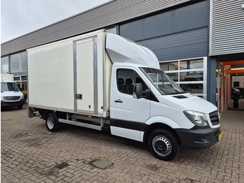 Carrinha de contentor MERCEDES-BENZ Sprinter 513