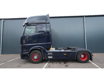 Tractor MERCEDES-BENZ Actros 1945