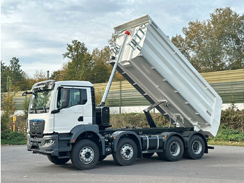 Camião basculante MAN TGS