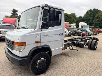 Camião chassi MERCEDES-BENZ Vario 815