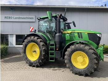 Trator JOHN DEERE 6R 230