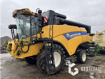 Ceifeira debulhadora NEW HOLLAND CX series