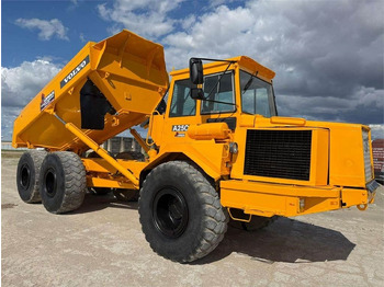 Caminhão articulado VOLVO A25C