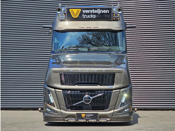 Tractor Volvo VT5 AERO 780 XXL / 6x2 TORPEDO / BOOGIE / SPECIAL / SHOW: foto 3