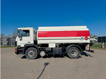 Caminhão tanque MAN 19.372