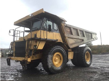 Caminhão fora de estrada CATERPILLAR