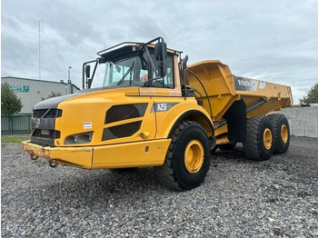Caminhão articulado VOLVO A25F
