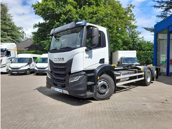 Camião polibenne IVECO