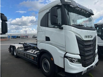 Camião polibenne IVECO X-WAY