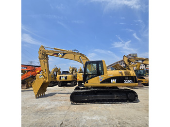 Escavadeira CATERPILLAR 320CL