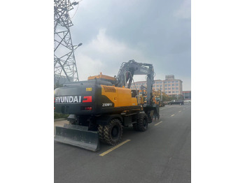 Escavadeira de rodas Hyundai 210W: foto 5