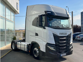 Leasing de  Cabeza Tractora IVECO 460 AUTOMATICO CON INTARDER Cabeza Tractora IVECO 460 AUTOMATICO CON INTARDER: foto 3 Leasing de  Cabeza Tractora IVECO 460 AUTOMATICO CON INTARDER Cabeza Tractora IVECO 460 AUTOMATICO CON INTARDER: foto 3