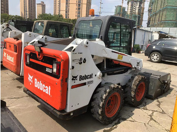Mini pá carregadora BOBCAT S550