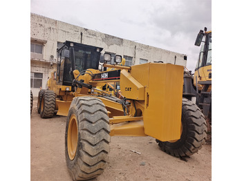 Motoniveladora CATERPILLAR 140H