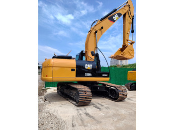 Escavadora de rastos CATERPILLAR 320D2
