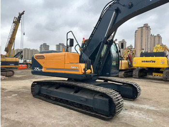 Escavadora de rastos HYUNDAI