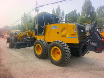 Motoniveladora XCMG GR2153