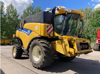 Ceifeira debulhadora NEW HOLLAND CR9090