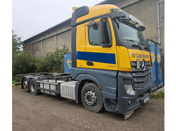 Camião transportador de contêineres/ Caixa móvel MERCEDES-BENZ Actros 2542