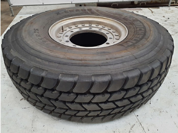 Roda completa GROVE
