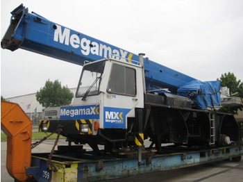 Grua móvel LIEBHERR LTM 1035