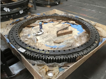 Coroa de giro LIEBHERR
