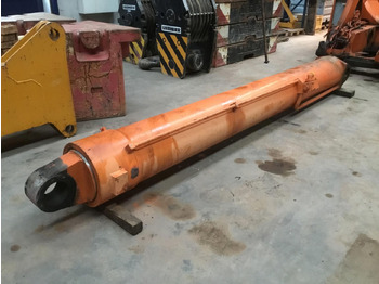 Cilindro hidráulico LIEBHERR