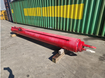 Cilindro hidráulico TEREX
