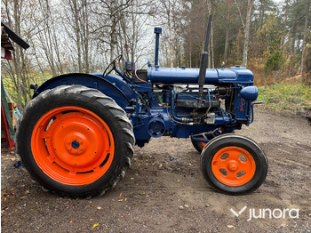 Trator Traktor - Fordson Major Höglundare: foto 4 Trator Traktor - Fordson Major Höglundare: foto 4