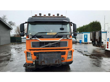 Varredora urbana VOLVO M9 4x2R + Johnston Beam VX800 Road Cleaner: foto 5 Varredora urbana VOLVO M9 4x2R + Johnston Beam VX800 Road Cleaner: foto 5