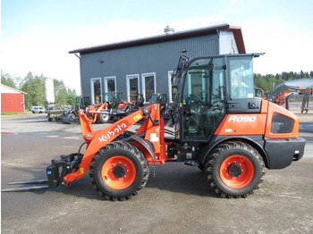 Pá carregadora de rodas KUBOTA R090