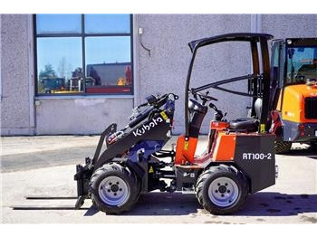 Carregadora articulada KUBOTA