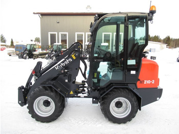 Carregadora articulada KUBOTA