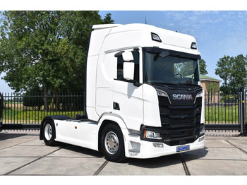 Tractor SCANIA R 520
