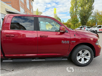 Furgão compacto Pickup Dodge Ram 1500 Crew Cab 5.7L V8 HEMI: foto 4 Furgão compacto Pickup Dodge Ram 1500 Crew Cab 5.7L V8 HEMI: foto 4