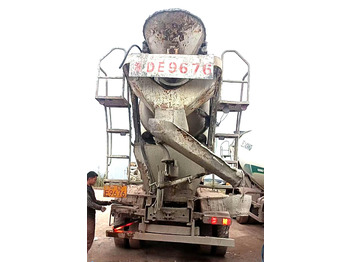 Camião betoneira XCMG Official Second Hand Diesel Cement Mixer G4804B 12m³ Truck-mounted Concrete Mixer Truck Price: foto 3