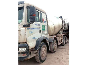Camião betoneira XCMG Official Second Hand Diesel Cement Mixer G4804B 12m³ Truck-mounted Concrete Mixer Truck Price: foto 2